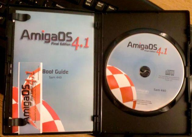 AmigaOS 4.1 Final Edition (photo by Old School Game Blog)