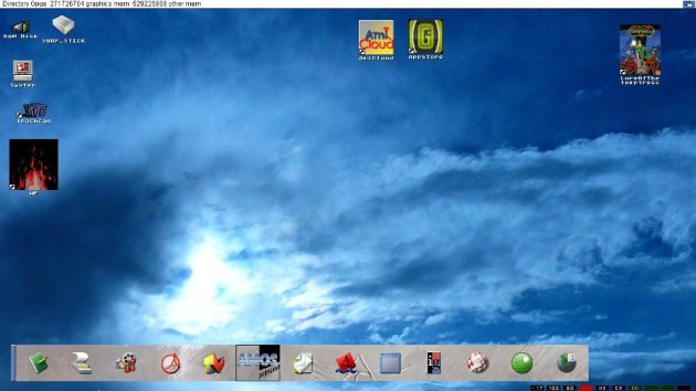 AROS Vision (screenshot taken from http://amigaworld.net/modules/newbb/viewtopic.php?topic_id=41034&forum=47)